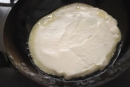 卵・小麦粉不使用。米粉の簡単ガレット　作り方3